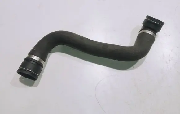BMW 5 E60 E61 Engine coolant pipe/hose 7789742