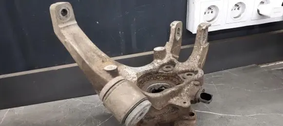 Volkswagen Phaeton Stub axle 