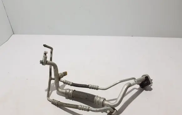 Tesla Model X Air conditioning (A/C) pipe/hose 105466400E