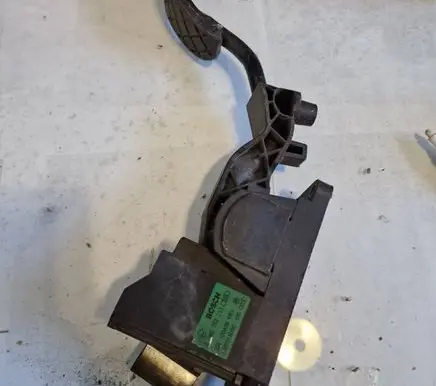 Seat Leon (1M) Accelerator throttle pedal 0280752211 1J2721503C 234100439B