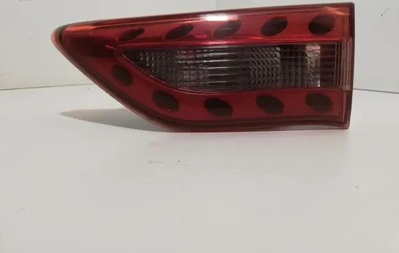 Infiniti FX Tailgate rear/tail lights I090037
