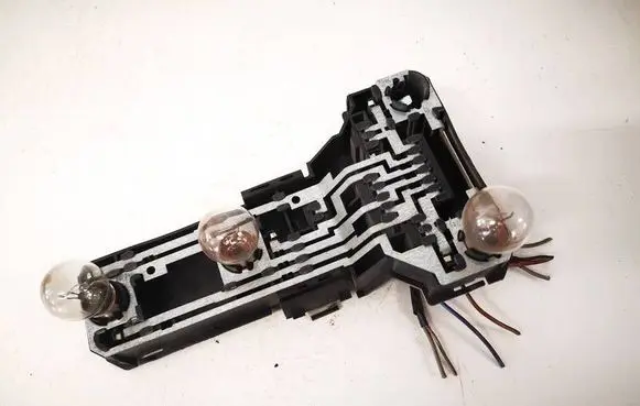 Volkswagen PASSAT B5 Tail light bulb cover holder 3B9945257