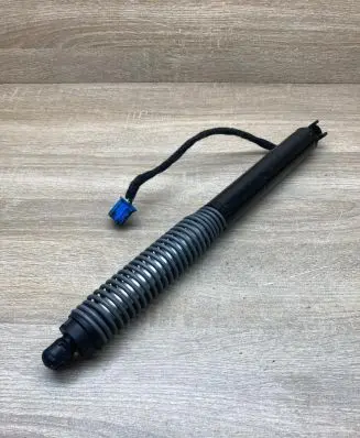 BMW 7 G11 G12 Tailgate strut 7357110 17893910
