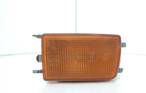 Volkswagen Golf III Front indicator light 858039