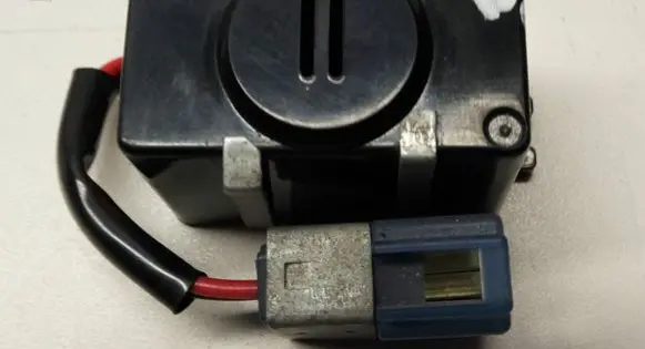 Mitsubishi Pajero Horn buzzer relay MB649187