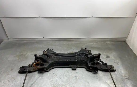 Lexus CT 200H Front subframe