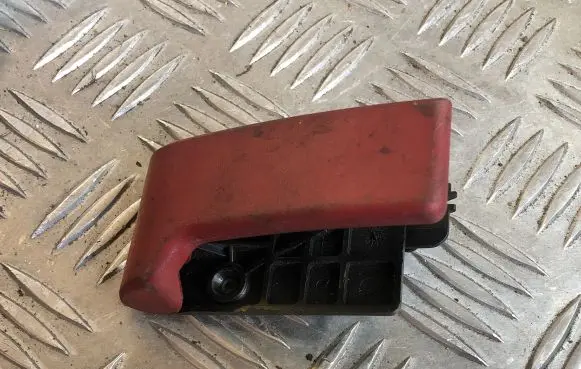 Mercedes-Benz E W211 Engine bonnet (hood) release handle