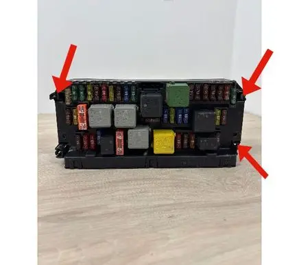 Mercedes-Benz C W204 Fuse box set A2319007707 A2129014807 A2129024509