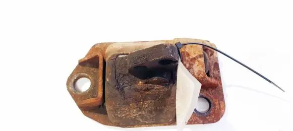 Engine mount bracket