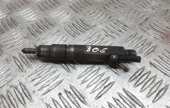 Volvo S70 V70 V70 XC Fuel injector 046130201F