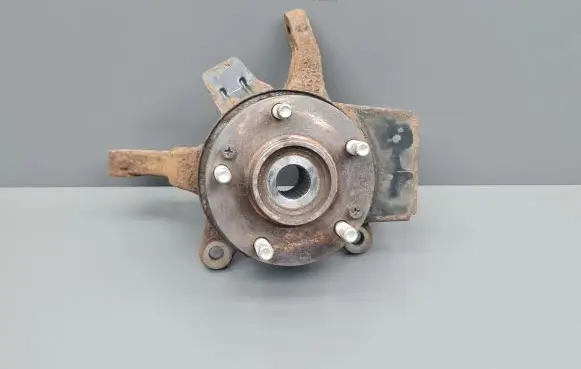 Hyundai i30 Front wheel hub