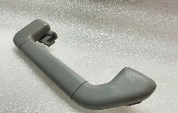 Volkswagen Touareg I Rear interior roof grab handle 7L0857643A