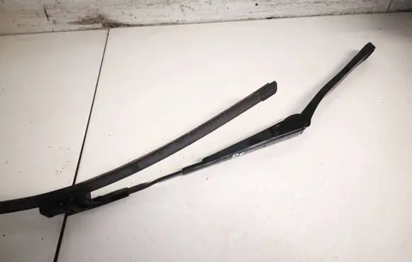 Mercedes-Benz E W212 Front wiper blade arm a2128201344