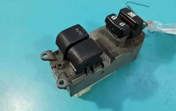 Toyota Yaris Electric window control switch IMPRK1536389