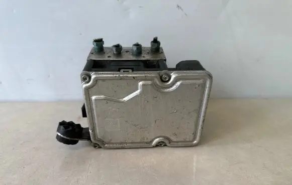BMW M5 ABS Pump 7845674 7849875