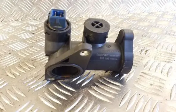 Volkswagen PASSAT B5 Engine coolant pipe/hose 108196 7700F50