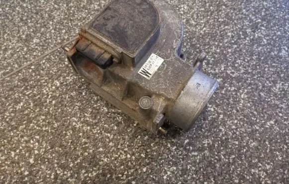 Mazda 323 Mass air flow meter 1971004130 BJ0213210