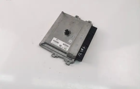 Dacia Sandero Engine control unit/module ECU 237109221R 237105499R