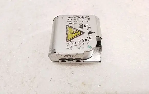 BMW X5 E53 Headlight ballast module Xenon 5DD00831950