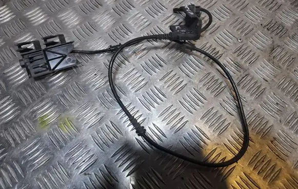 Mercedes-Benz S W221 Front ABS sensor wiring A0065426718