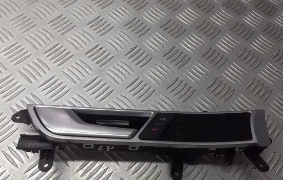 Audi A6 S6 C6 4F Front door interior handle 4F0837019