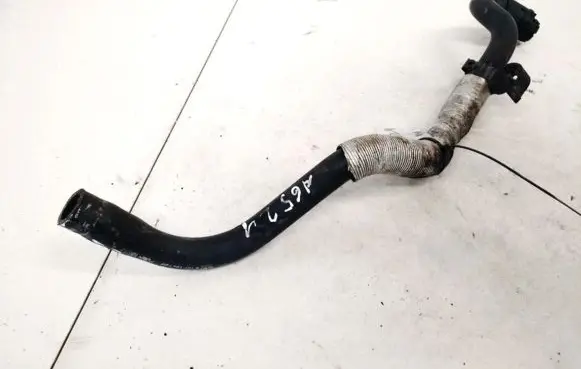 Volkswagen PASSAT B5 Engine coolant pipe/hose 8D0819373
