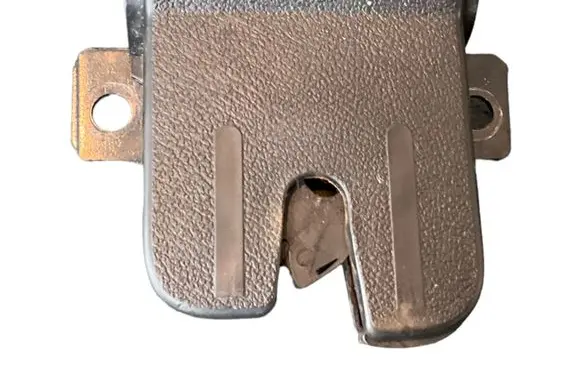 Volkswagen Touareg I Tailgate/trunk/boot lock/catch/latch 7L6827505