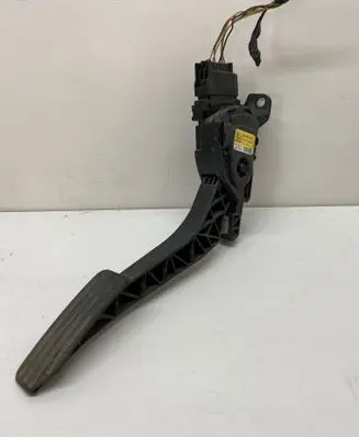 Land Rover Evoque I Accelerator throttle pedal BJ3M9F836EB C95YE04 1122012