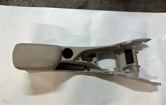 BMW X1 E84 Center console