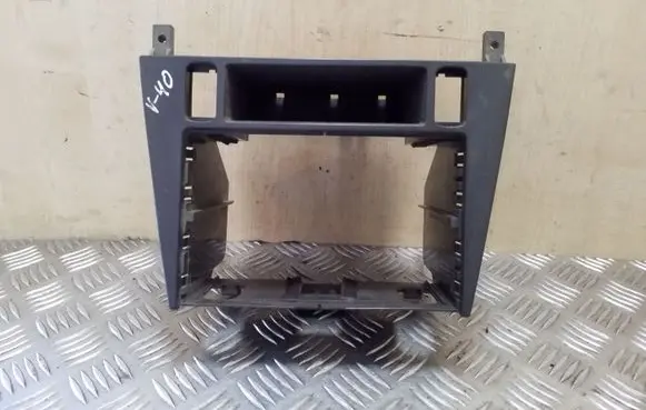 Radio/GPS head unit trim