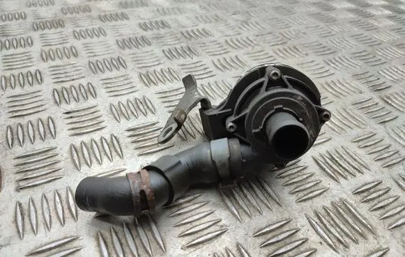 Volkswagen Golf VII Electric auxiliary coolant/water pump 5Q0965567
