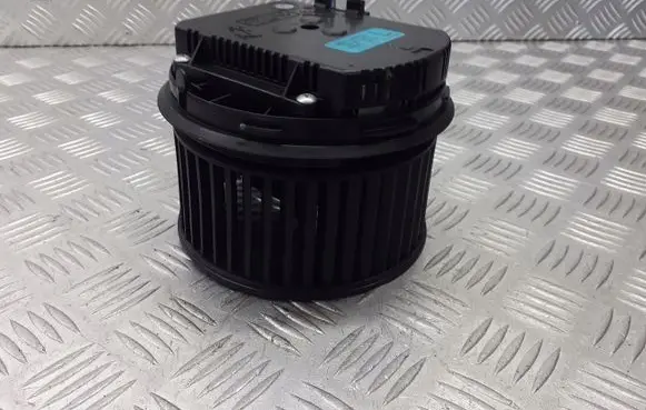 Ford Focus C-MAX Front door blower motor 3M5H-18456-CC