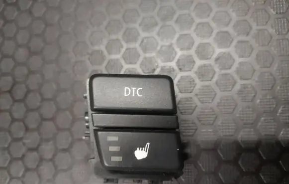 BMW 5 E60 E61 Seat heating switch 9159052 502286