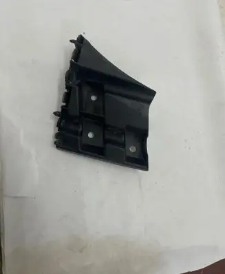 Volvo V40 Front bumper mounting bracket 31425108