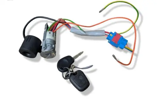 Citroen Xsara Picasso Ignition lock N0501539 9641551180