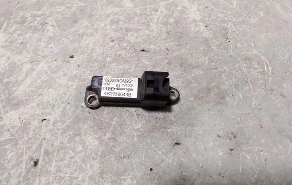 Audi A6 S6 C5 4B Airbag deployment crash/impact sensor 4B0959643B