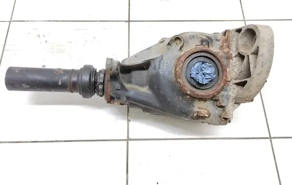 BMW X5 E70 Rear differential 8912022118 7630912