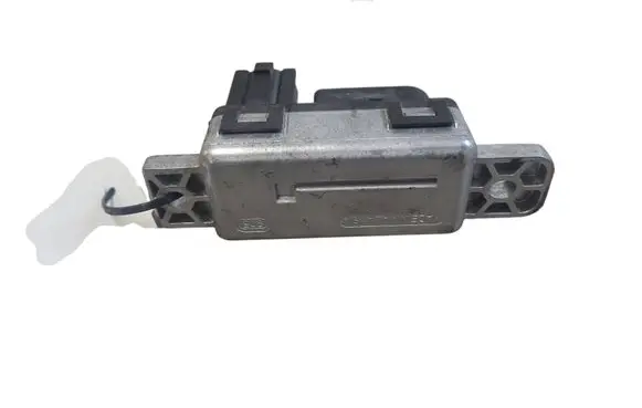 Glow plug pre-heat relay