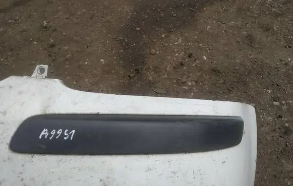 Volkswagen Golf V Front bumper splitter molding 