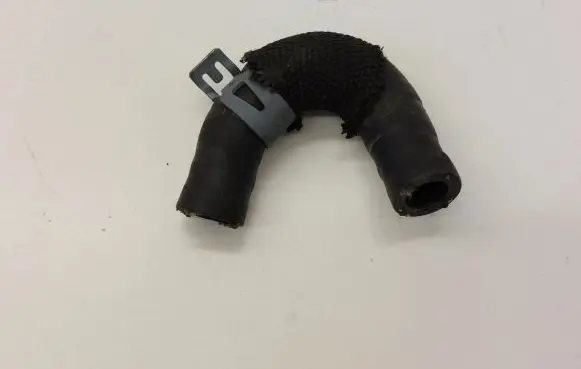Volkswagen PASSAT B8 Engine coolant pipe/hose 04L121058Q
