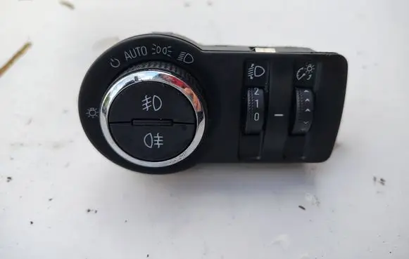 Opel Insignia A Light switch 23197914