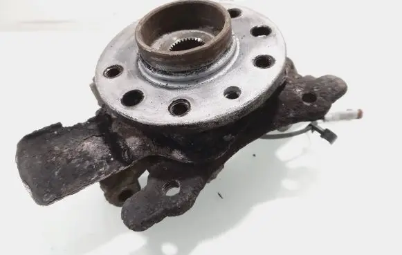 Opel Zafira B Front wheel hub spindle knuckle