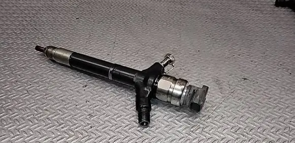 Toyota Auris 150 Fuel injector 236700R190 06K05930
