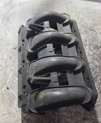 Mercedes-Benz Vito Viano W638 Intake manifold 6110900637