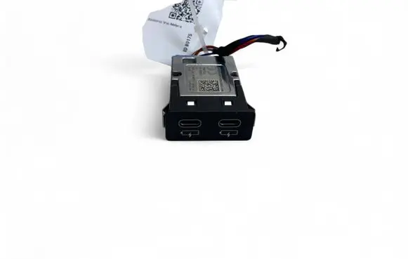 BMW X3 G01 USB socket connector 8711938