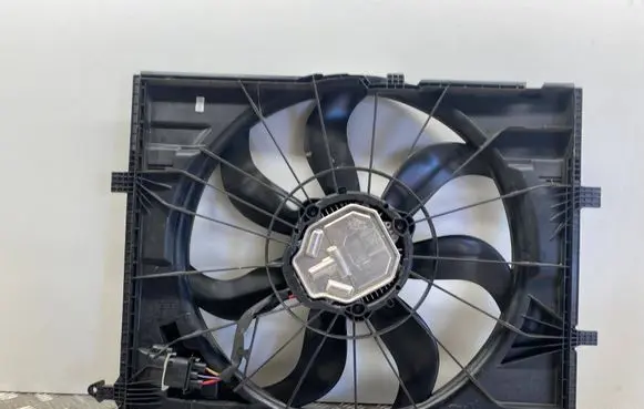 Mercedes-Benz E W213 Electric radiator cooling fan A0999065601 3135104207 3137232032