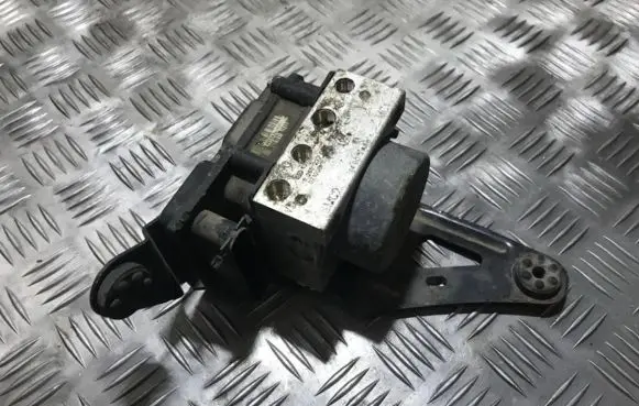 Renault Megane II ABS Pump 0265232067 8200787985