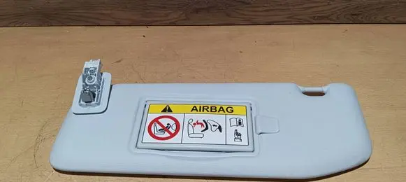 Peugeot 2008 II Sun visor