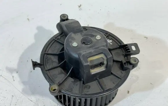 Iveco Daily 4th gen Heater fan/blower 5M8626100