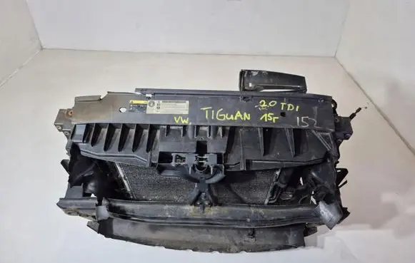 Volkswagen Tiguan Radiator support slam panel